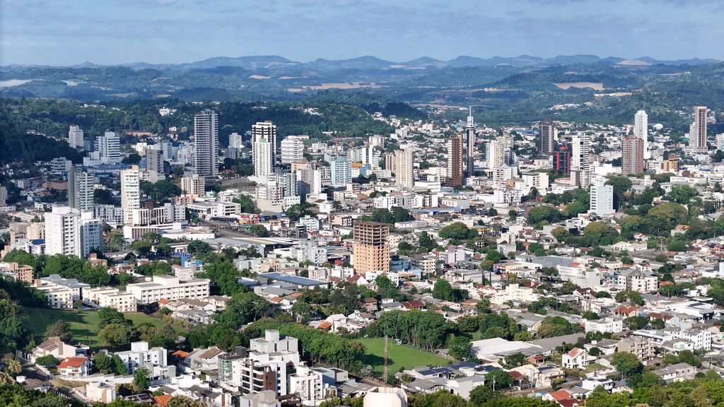 Município de Francisco Beltrão chega a 61,8 mil cooperados e se destaca no cooperativismo de crédito